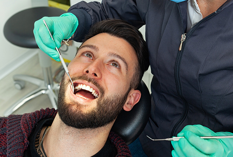 Sterling Plaza Dentistry | Sports Mouthguards, Invisalign reg  and Periodontal Treatment